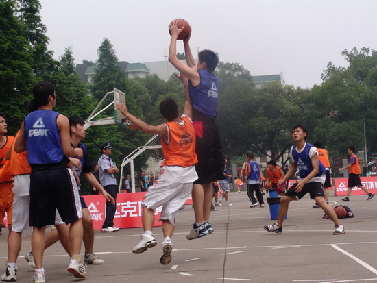 结合了